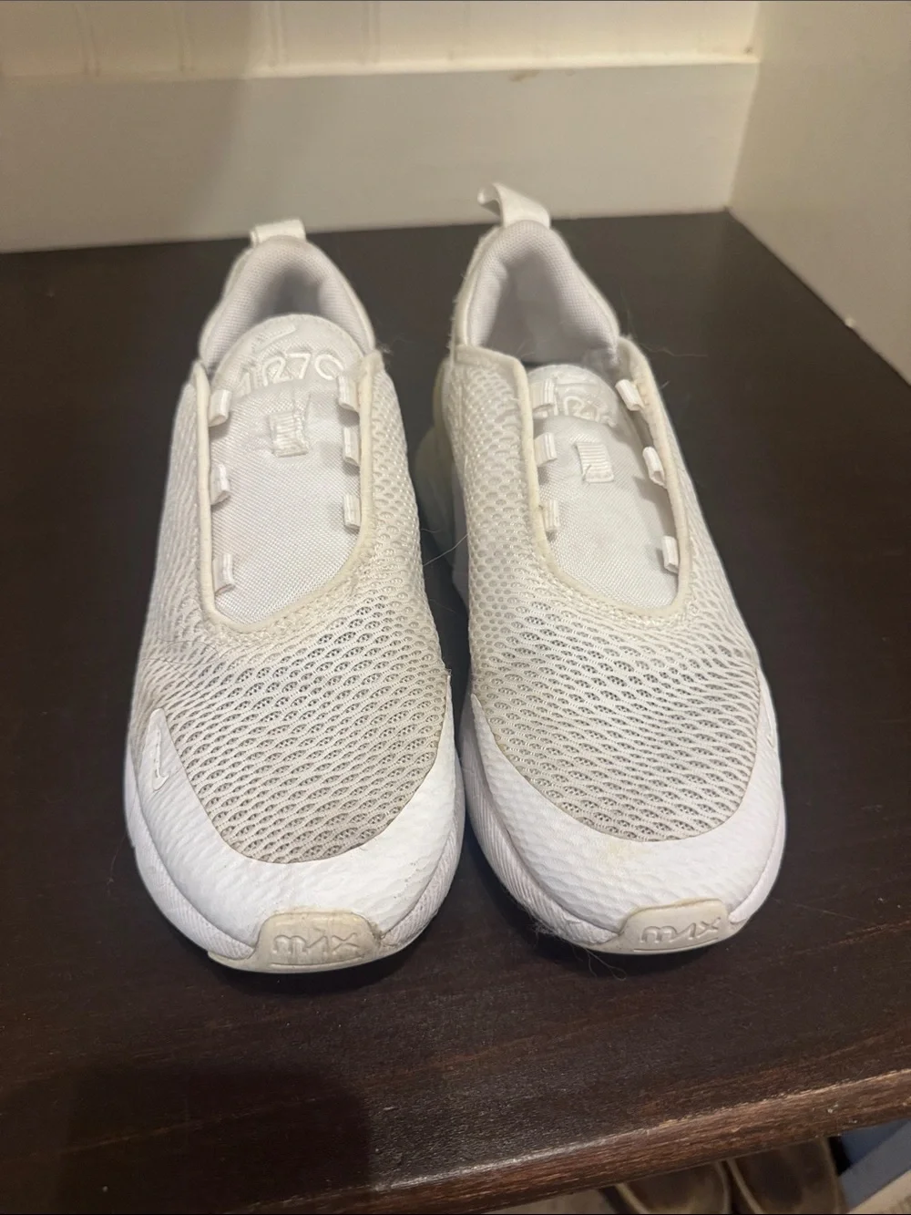 Nike White Slip-On Athletic Sneakers size 2.5